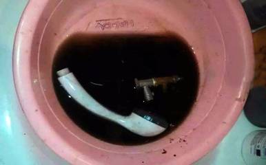 热水器里水臭怎么回事