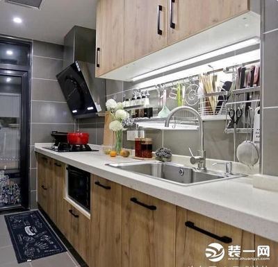 不锈钢瓷砖橱柜安装