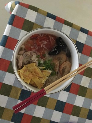 坐月子可以吃炒米粉吗