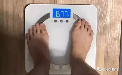 一个月不吃饭能瘦多少斤