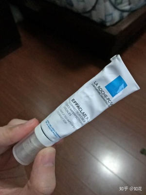 涂粉刺痘痘的药膏