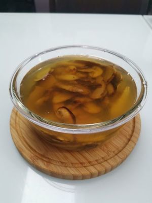 松菌油的制作方法