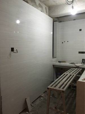 厨房墙砖没留缝