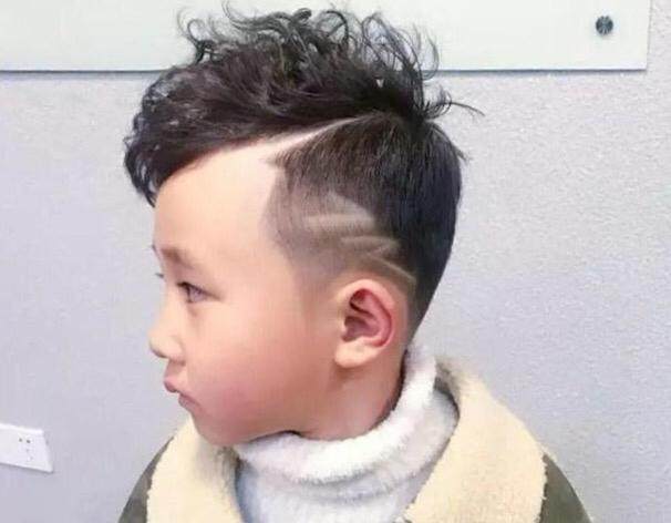 3岁男宝宝发型潮