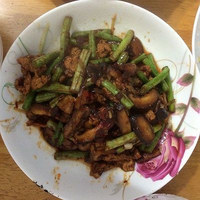 豇豆香菇炒肉