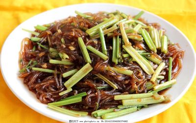 粉条炒芹菜做法大全家常菜