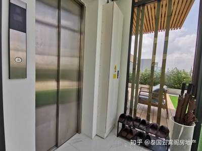 别墅内装电梯