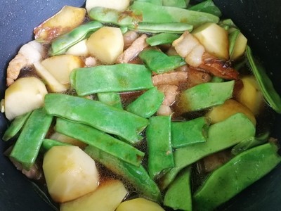 土豆炖豆角图片