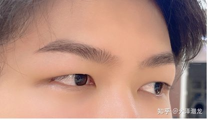 纹眉后可以擦护肤品吗