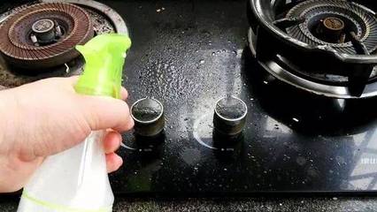 厨房油渍强力去污方法