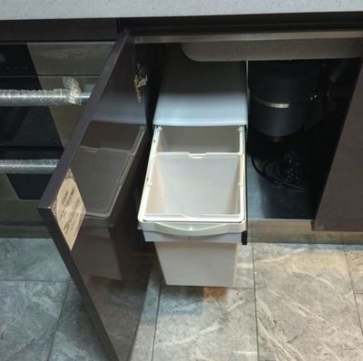 厨房轨道式垃圾箱