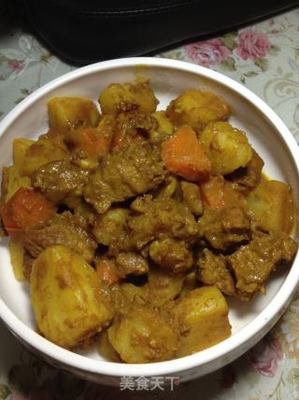 咖喱土豆炖牛肉
