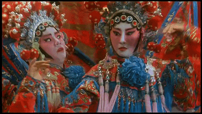 雌雄同体女英雄
