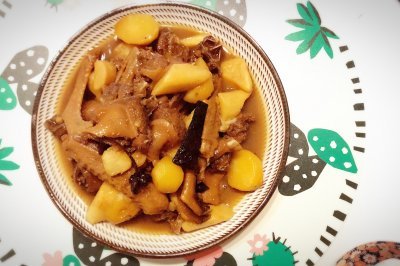 土豆山药香菇炖鸭肉
