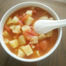 蕃茄土豆汤