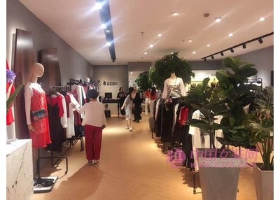 服装店名字简洁大气