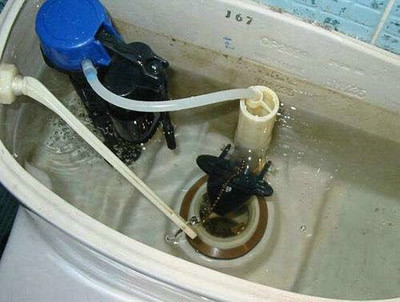 马桶里面漏水