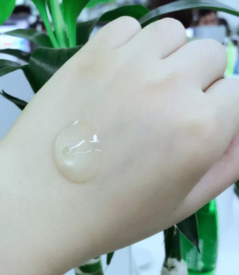 擦芦荟胶能去痘痘吗