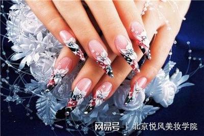 学美甲去哪好