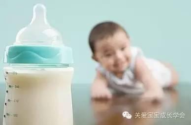 1岁宝宝每天喝多少奶