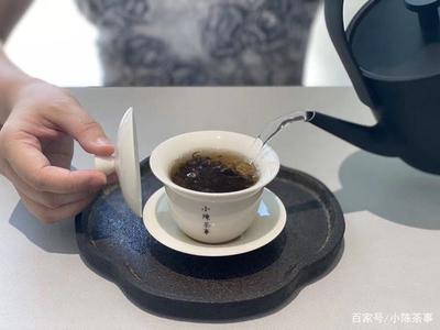 保温杯泡红茶