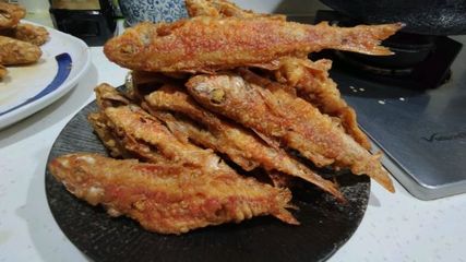 炸红鱼的做法大全家常