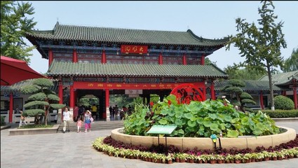 济南市区旅游景点