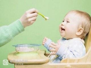 6个月宝宝吃几次辅食