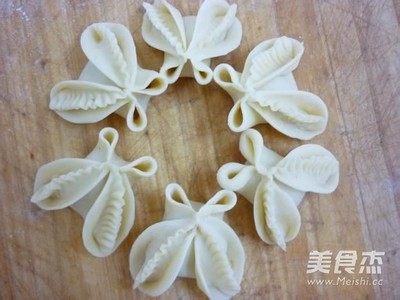 知了饺子的制作方法