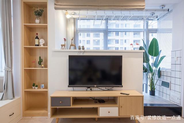客厅与厨房半墙设计