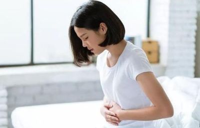 怀孕靠下是怎么回事