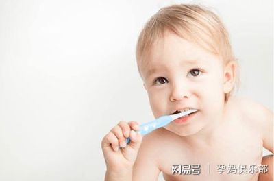 宝宝多大可以用牙膏刷牙