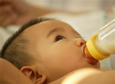 宝宝六个月母乳不够吃怎么办