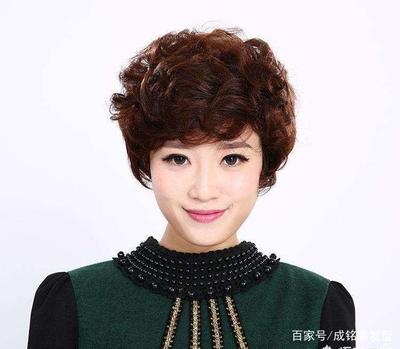 粗硬发质适合什么短发