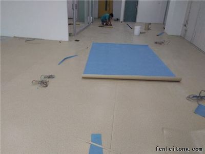 塑胶地板安装方法