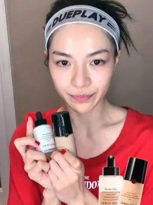 粉底液加什么容易上妆