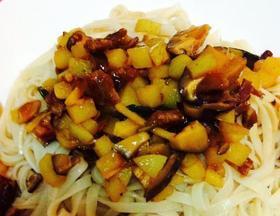 香菇土豆打卤面的做法