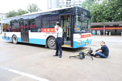 武汉交通事故报警电话