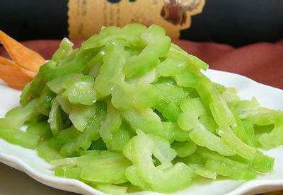 苦瓜芹菜炒的做法大全家常