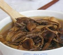 老鸭炖茶树菇香菇