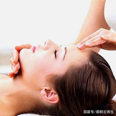 美容院洗脸的步骤