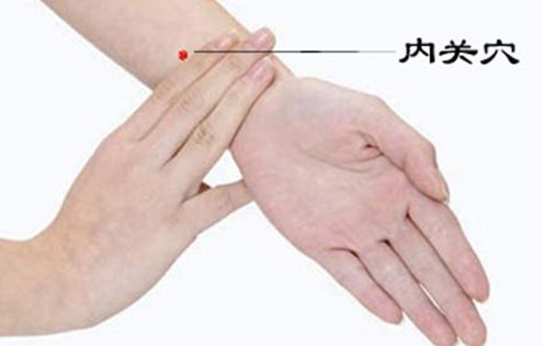 手指抖是怎么回事