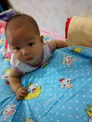 两个月的宝宝乳糖不耐受怎么办