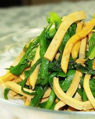 怀孕初期能吃韭菜吗