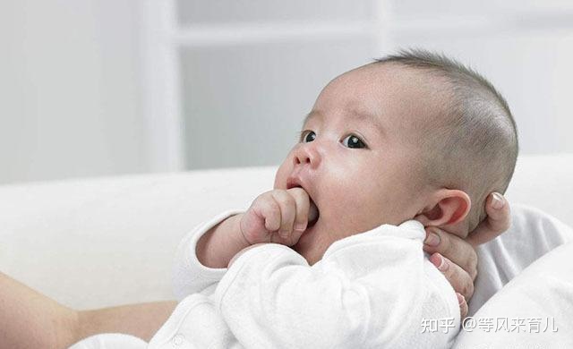 孩子几个月可以竖抱