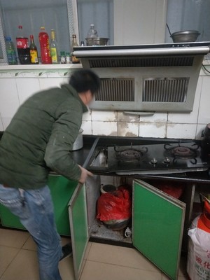 厨房商业灶具便用方法
