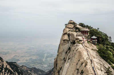 西岳是什么山