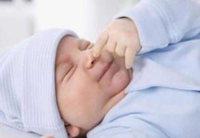 一个月大婴儿感冒鼻塞怎么办