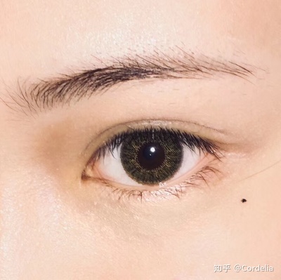 天生三眼皮