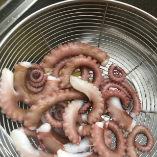 鲜大章鱼腿的做法大全家常